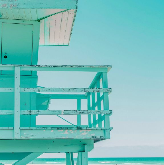Beach guard house